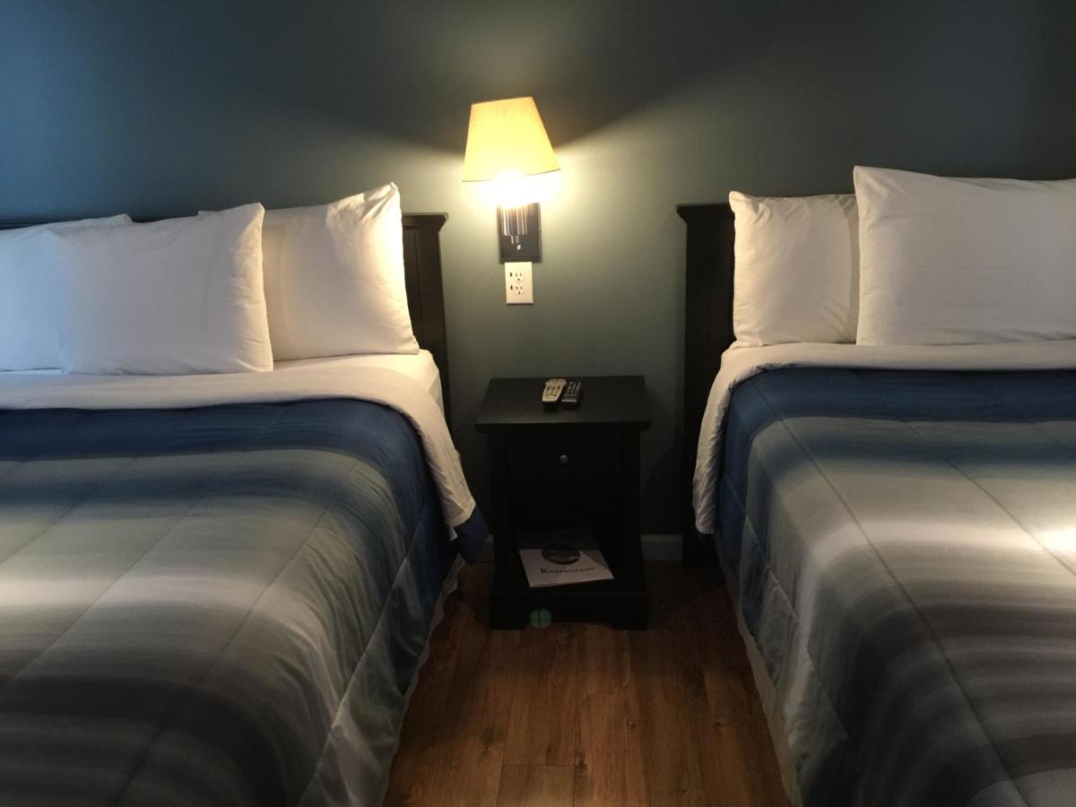 Jones Beach Hotel — photo 10