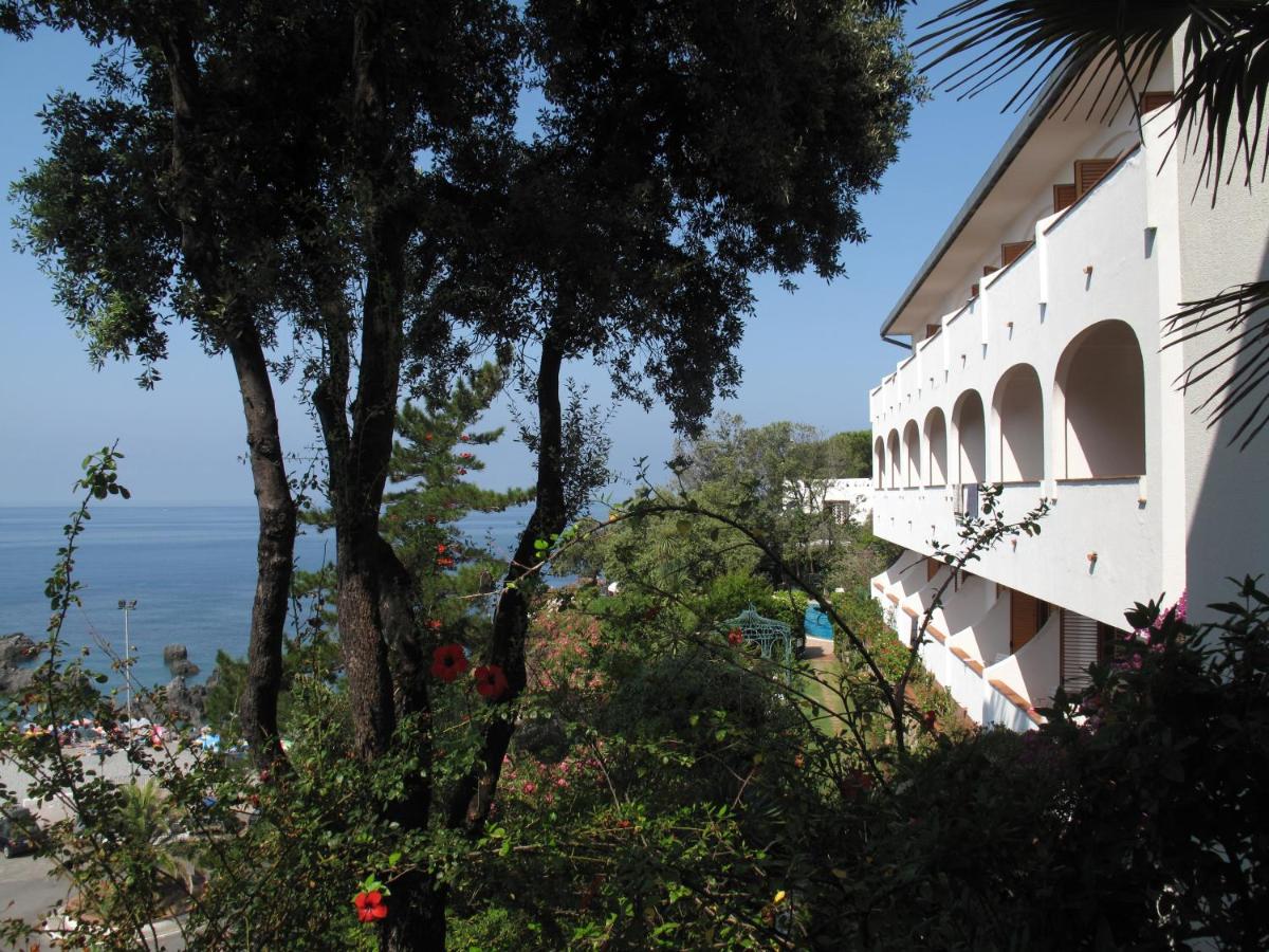 Grand Hotel De Rose photo