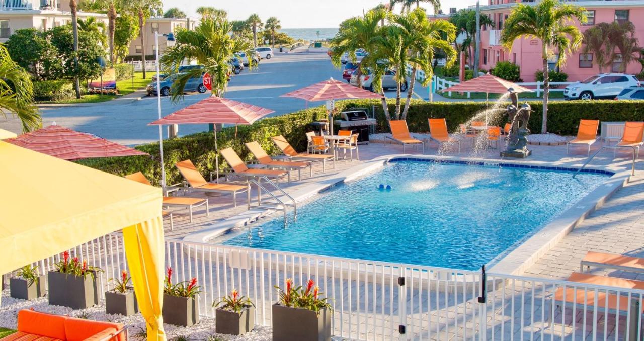 Heated swimming pool: St. Pete Beach Suites