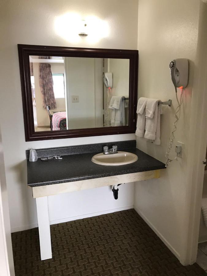 American Inn Motel — photo 8