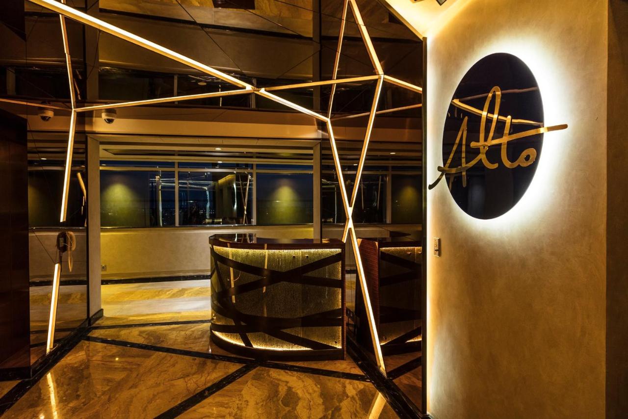 Downtown Rotana photo
