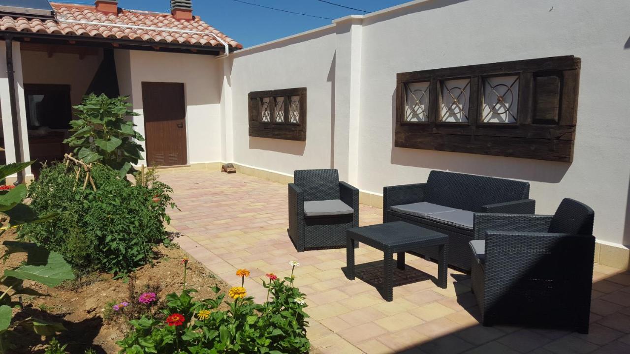Casa Rural CasaBlasa, Santo Domingo de Moya – Precios ...