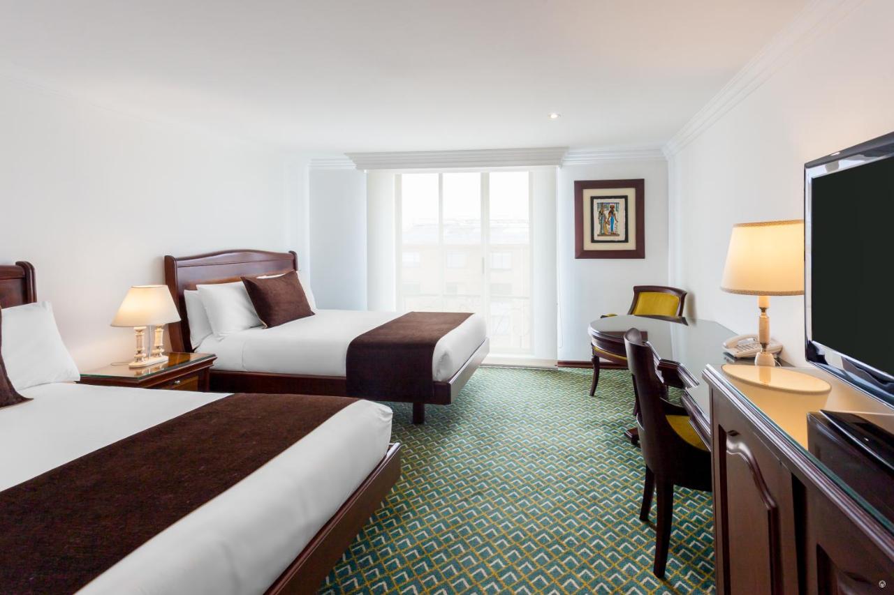 Hotel Embassy Park photo