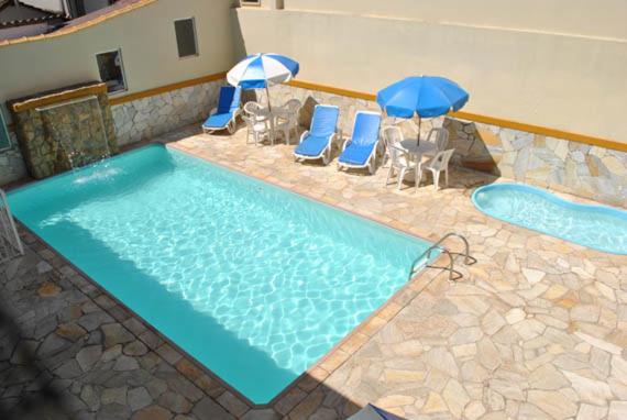 Heated swimming pool: Hotel Aliança