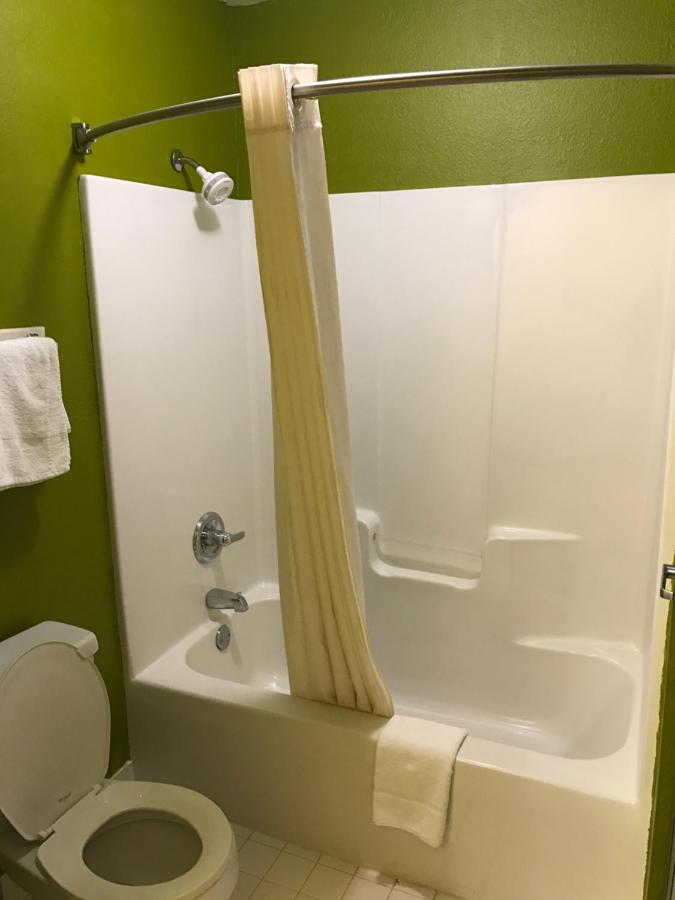 World Travel Inn — photo 7