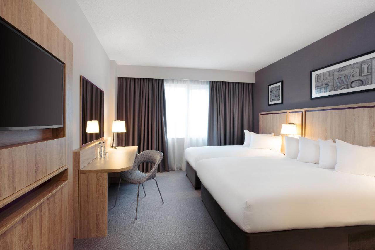 Leonardo Hotel London Watford- Formerly Jurys Inn photo