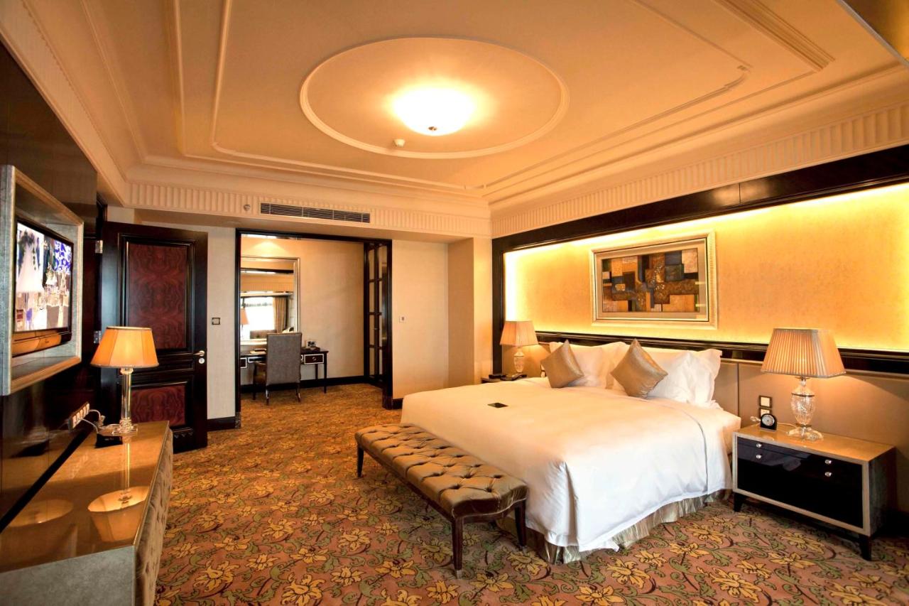 Chateau Star River Pudong Shanghai photo