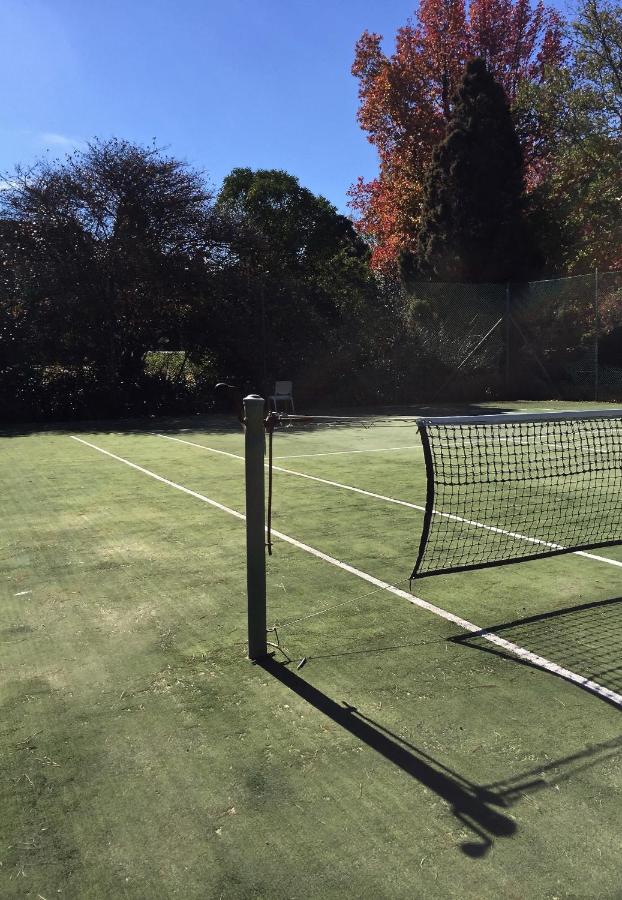 Tennis court: Berida Hotel