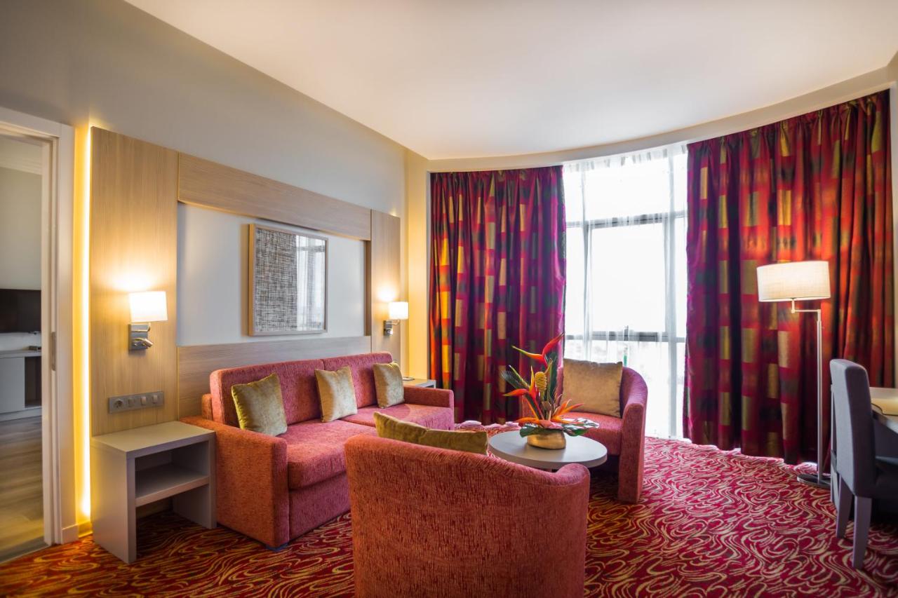 Golden Tulip Le Diplomate photo