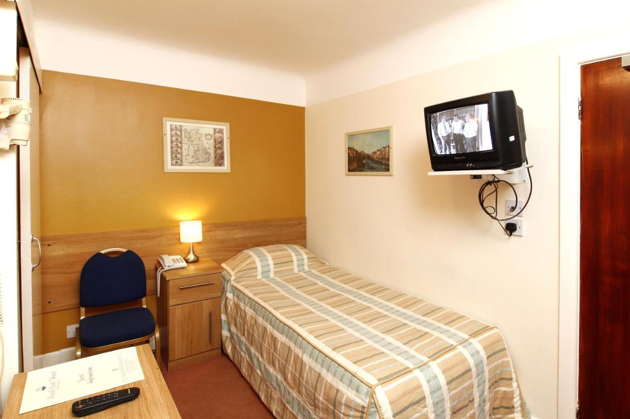 Russell Court Hotel - Laterooms
