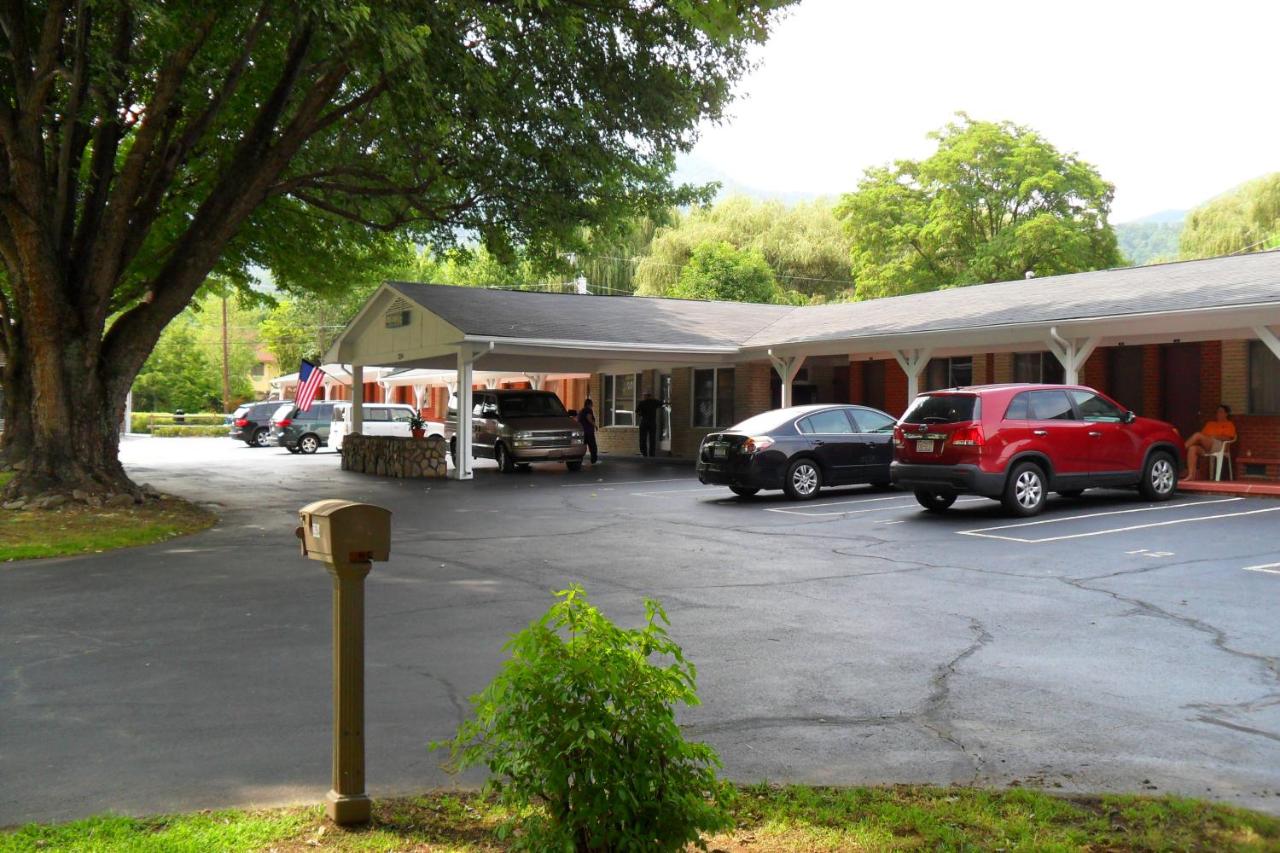 Ed's Motel — photo 21