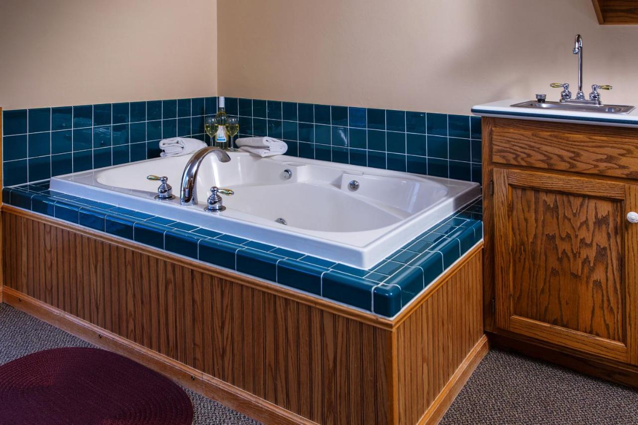 Ephraim Shores Resort — photo 3