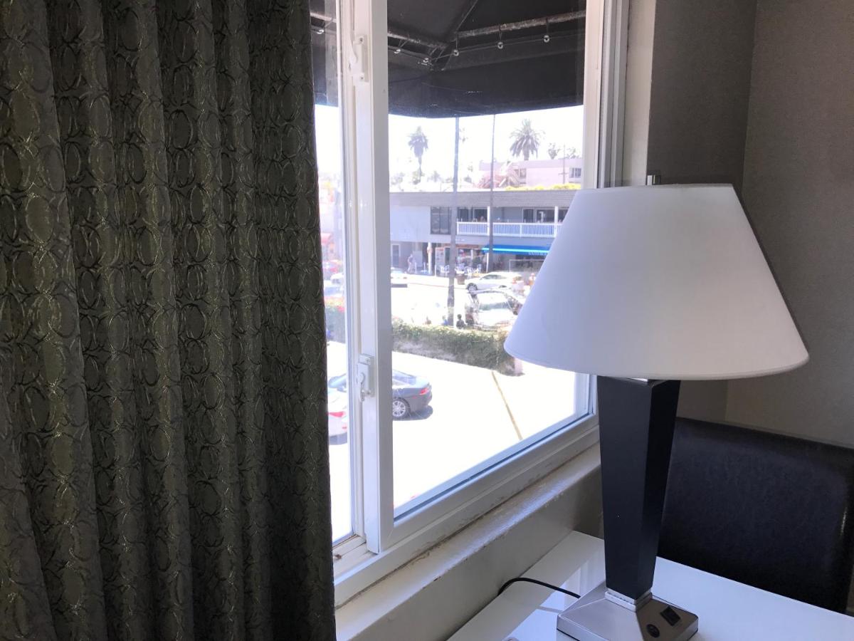 Ocean Beach Hotel — photo 16