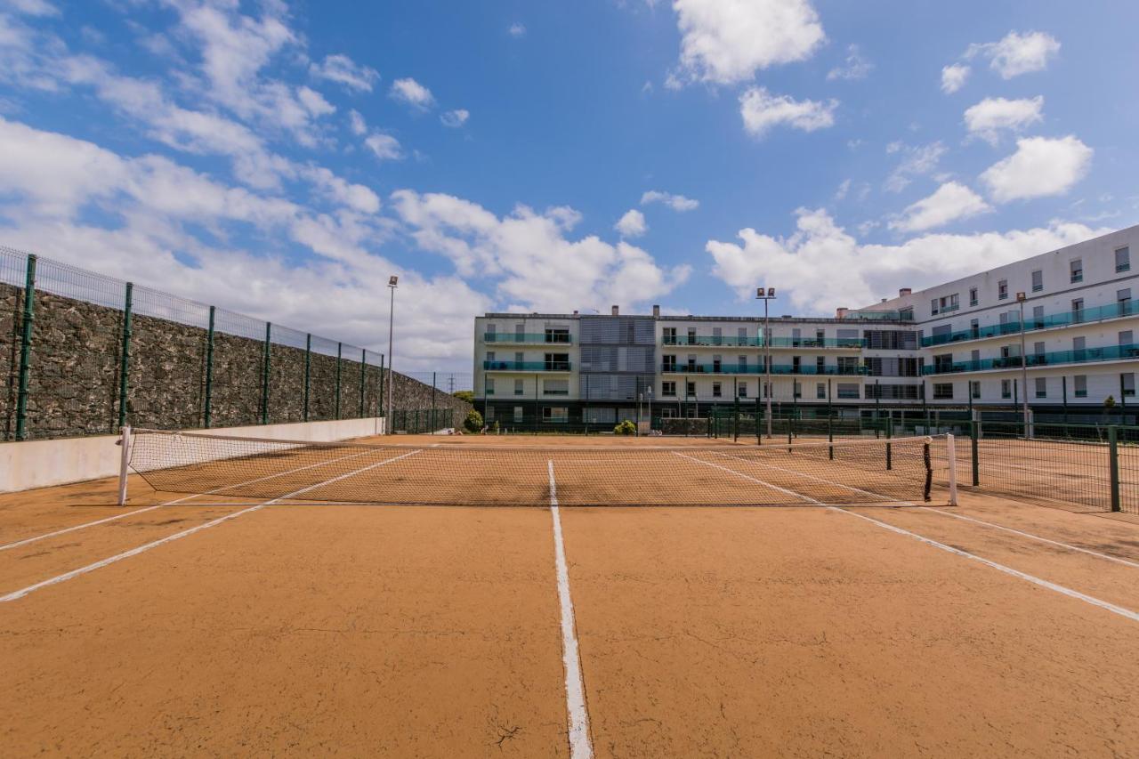 Tennis court: Casa do Pico do Salomao