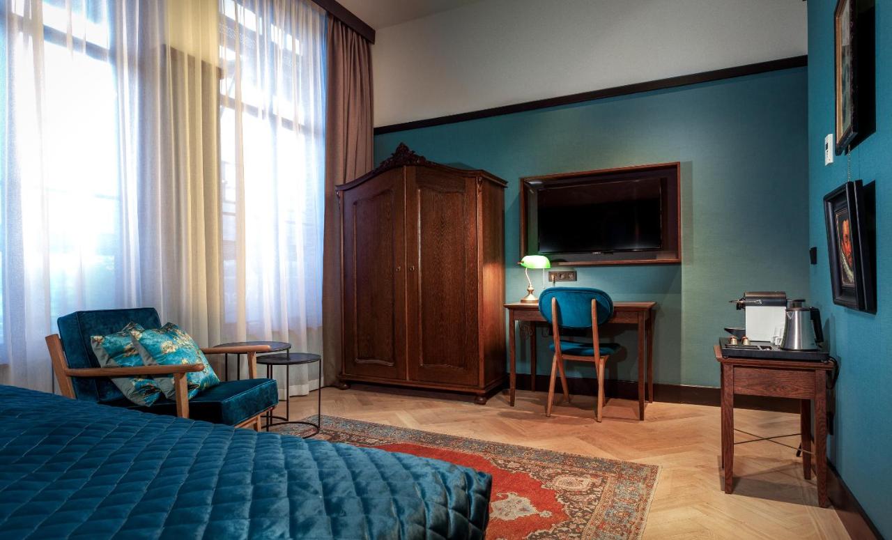 Een TV en/of entertainmentcenter bij The Hendrick's Hotel 