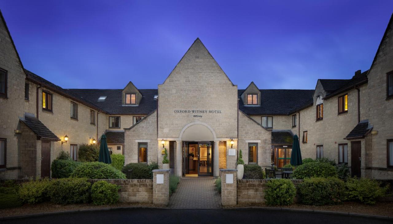 Oxford Witney Four Pillars Hotel Deals & Reviews, Witney