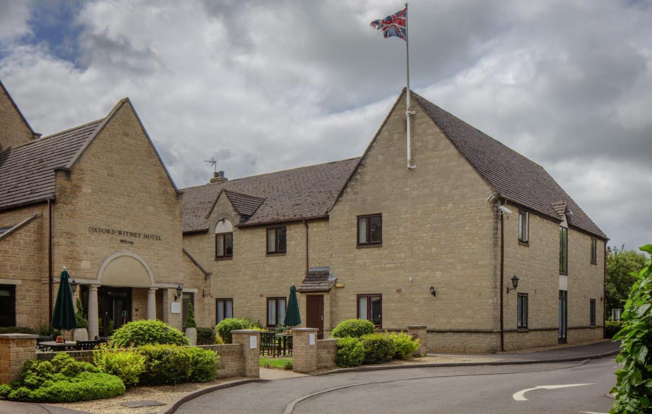 Oxford Witney Four Pillars Hotel Deals & Reviews, Witney