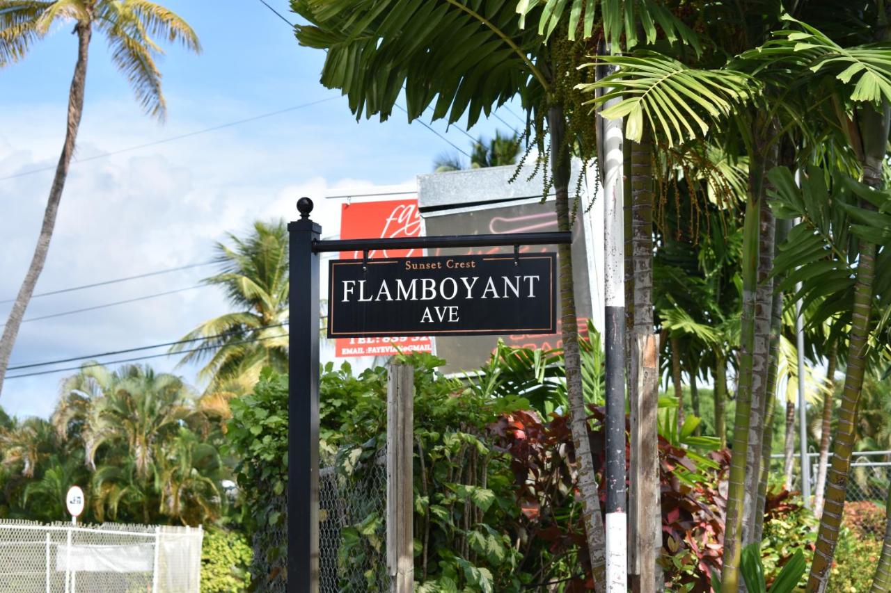 Flamboyant Beach House photo