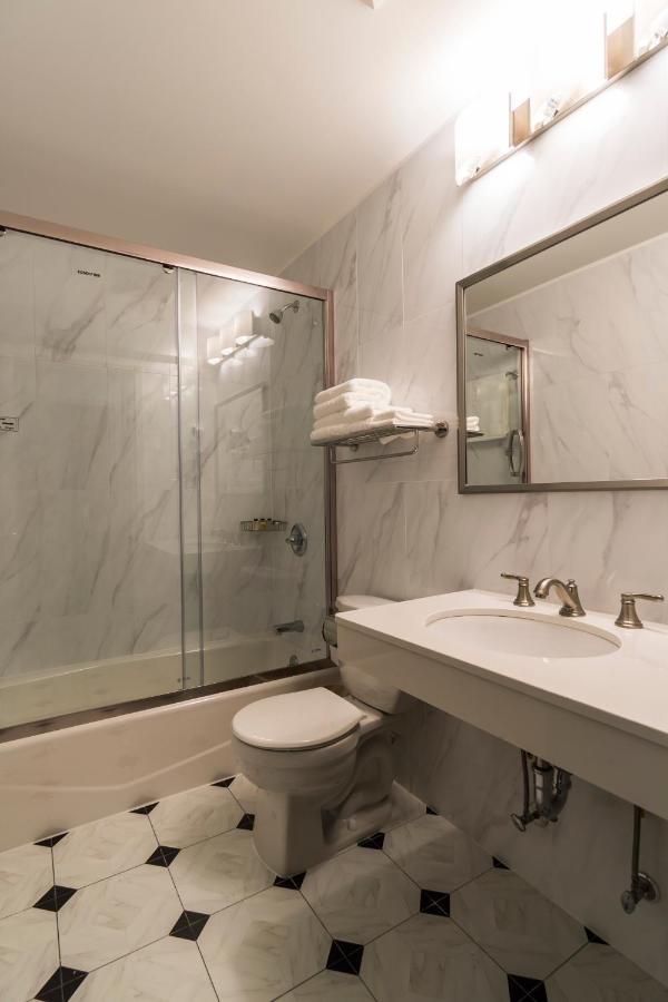 John Hotel — photo 22