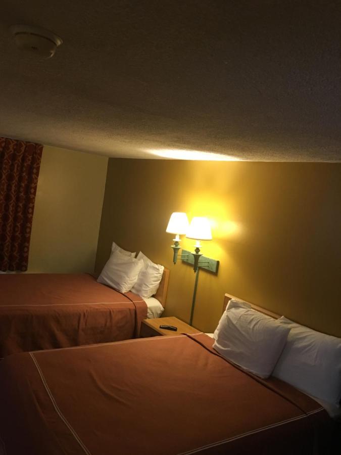 Caravan Motel — photo 12