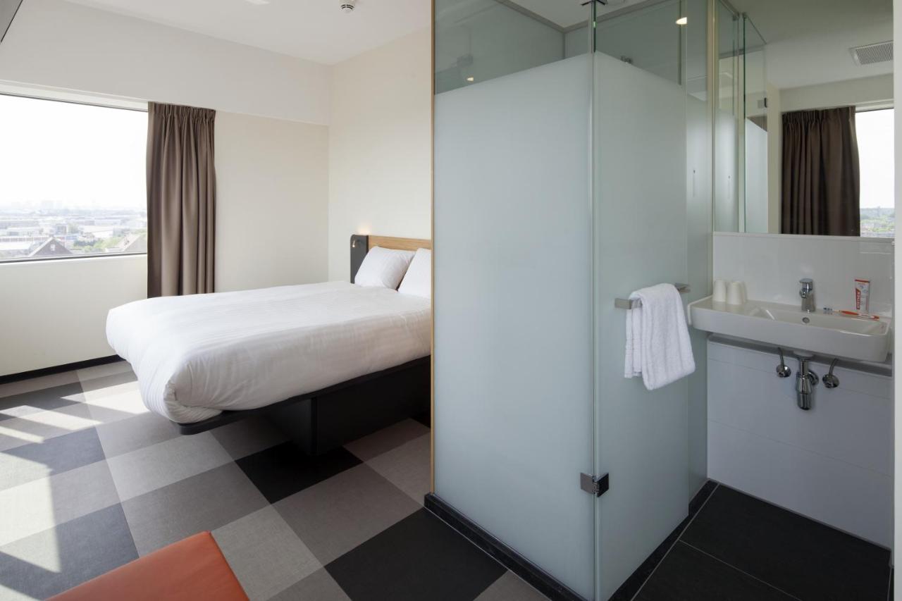 easyHotel Amsterdam Zaandam photo