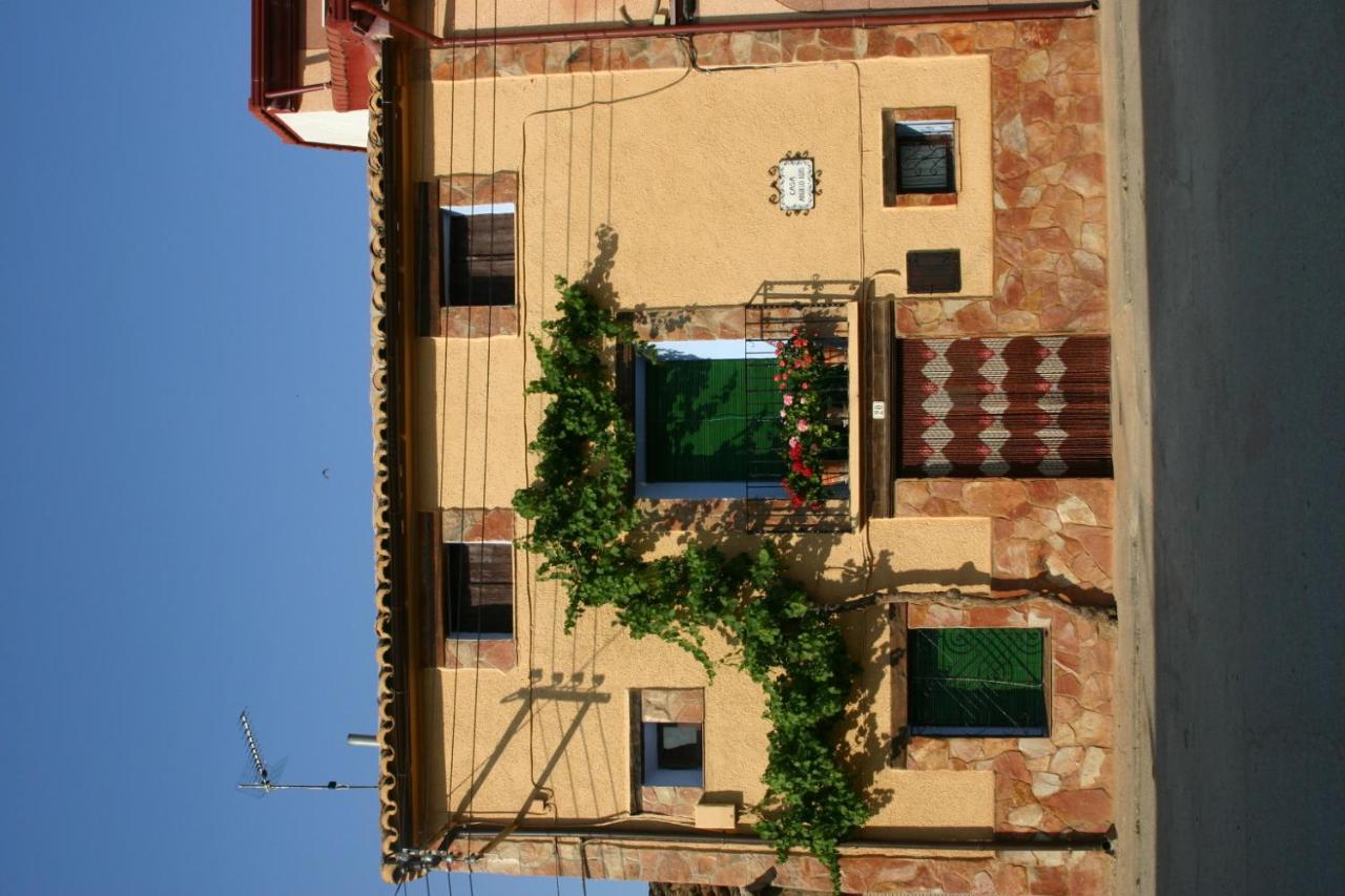 Casa Rural Abuelo Luis (España Báguena) - Booking.com