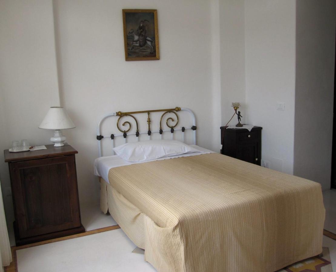 Hotel Santa Marina Antica Foresteria photo