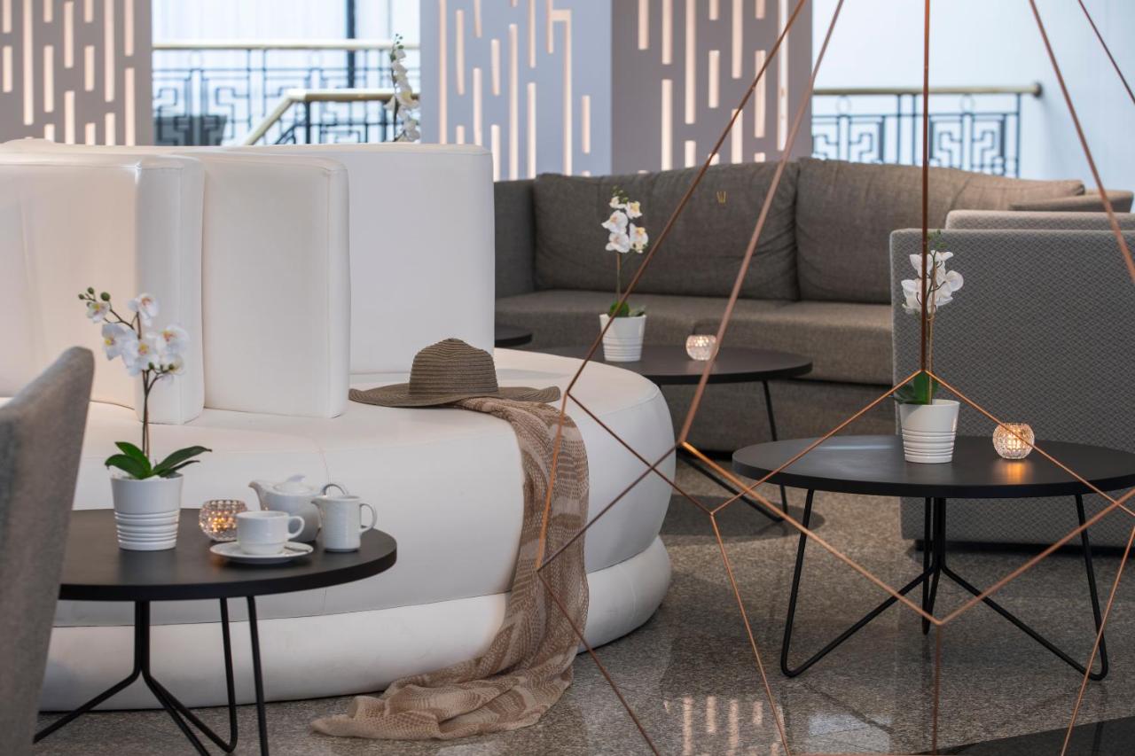 Odessa Beach Hotel photo