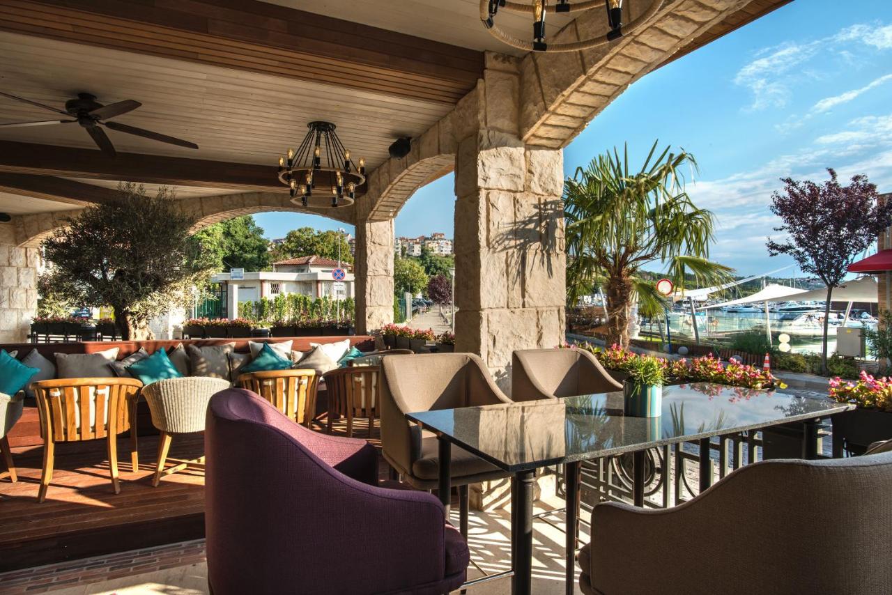 Beach: Blu Bay Hotel Sozopol