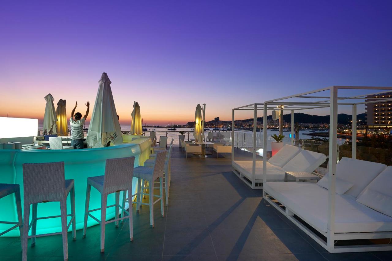 Hotel Apartamentos Marina Playa - Adults Only, San Antonio ...