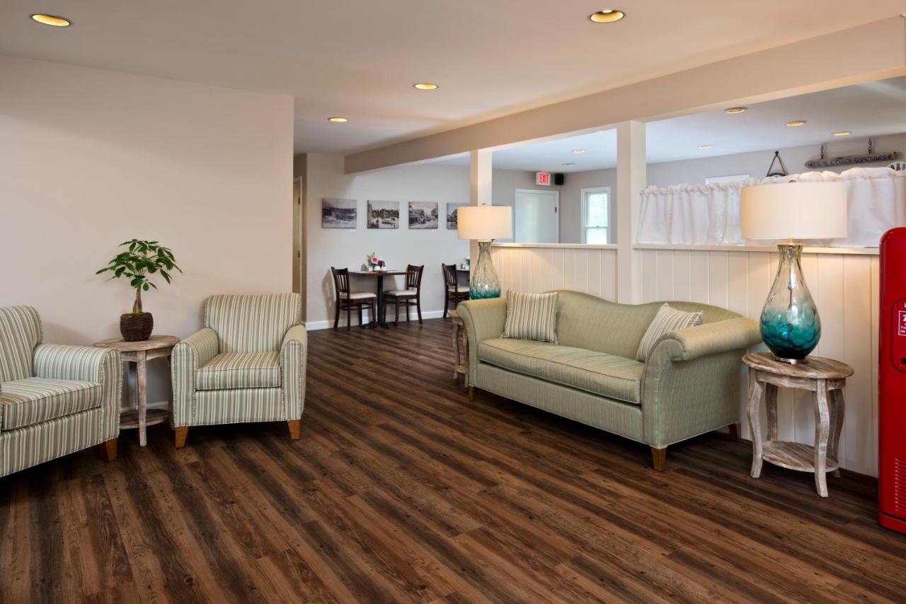 Wellfleet Lodge — photo 10