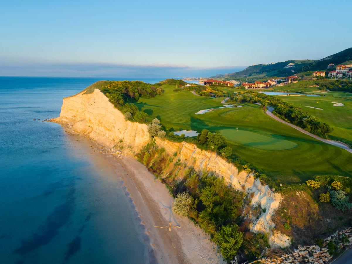 Фото Thracian Cliffs Golf & Beach Resort