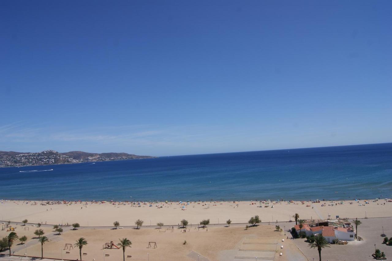 Holidays Costa Brava P.4, Empuriabrava – Updated 2022 Prices
