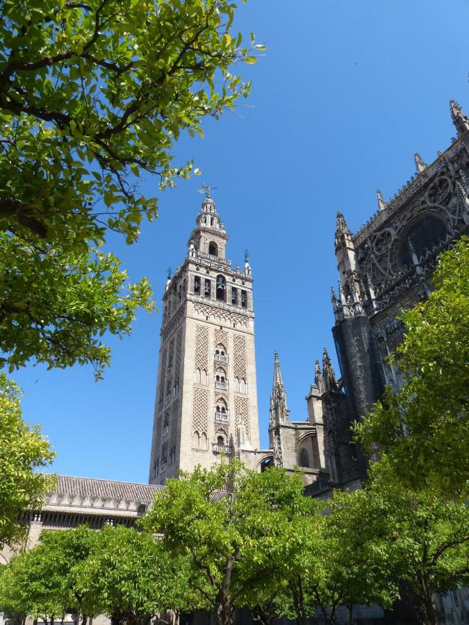 Hostly Sierpes 3 Center-Fibre-Parking optional-CLess, Sevilla ...