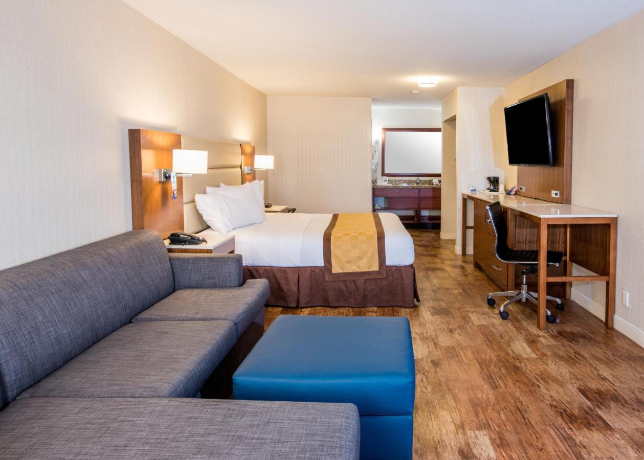 Travelodge by Wyndham Culver City - 5