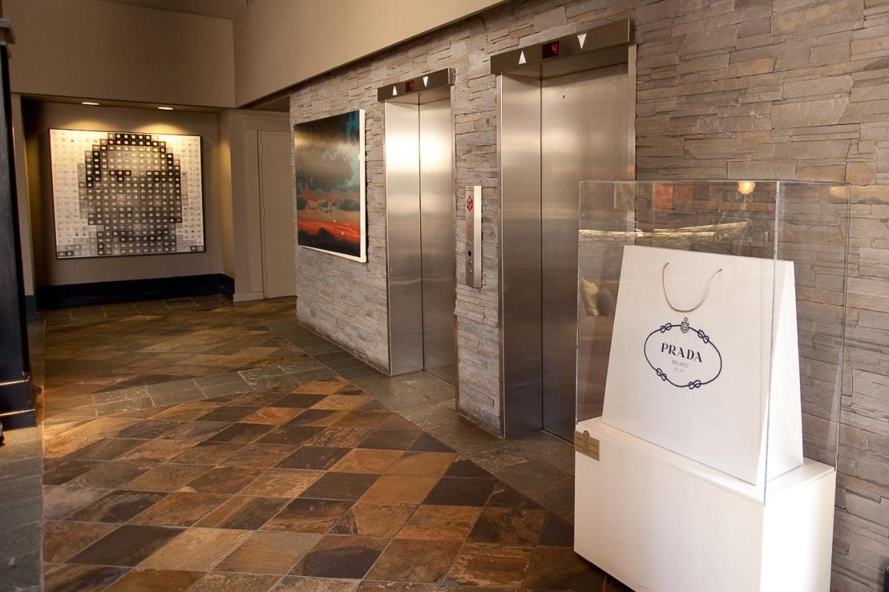 Hotel Arts photo