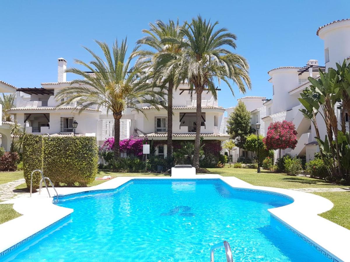 Puerto Banus Los Naranjos, Marbella – Bijgewerkte prijzen 2022
