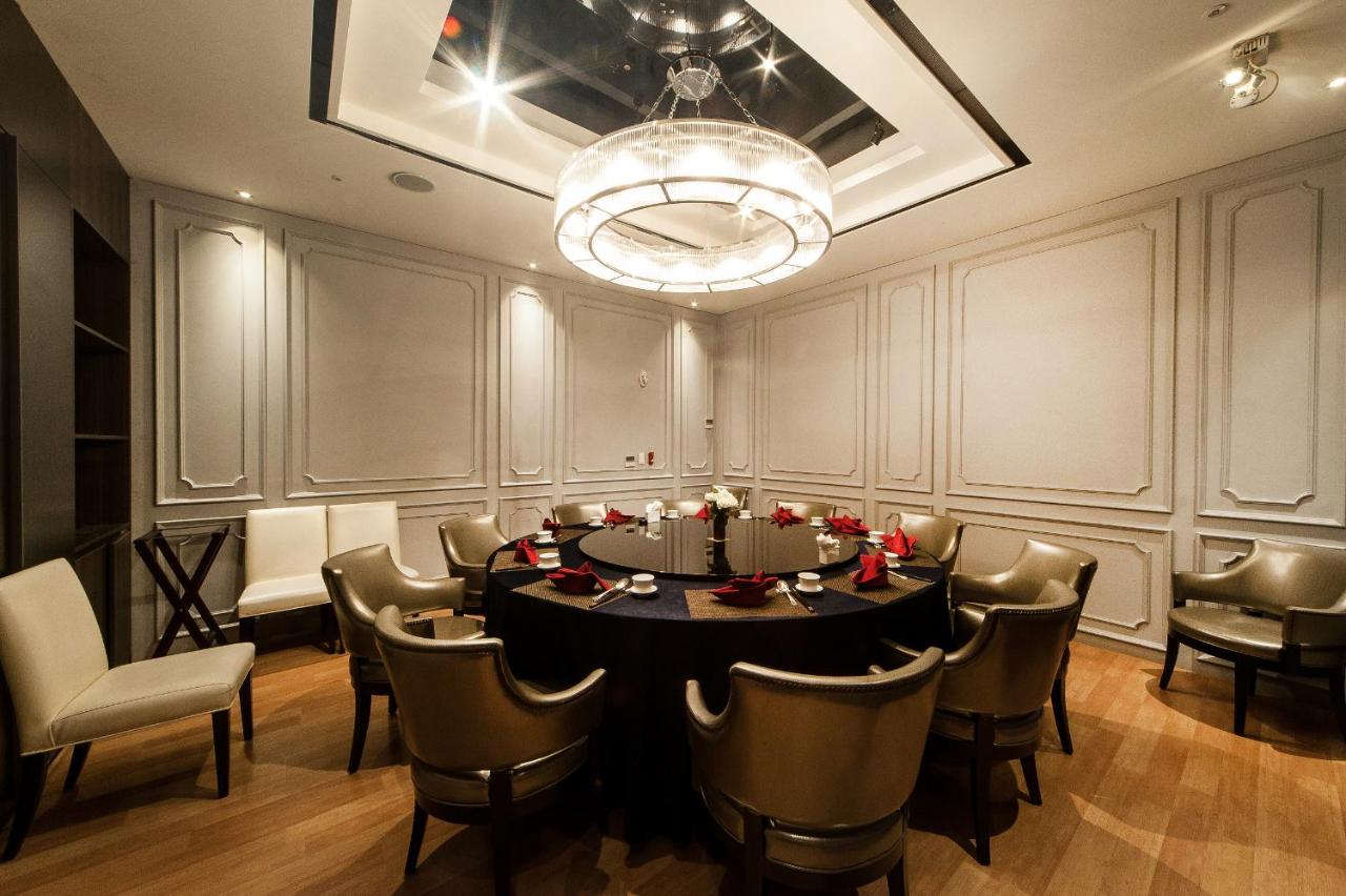 The Riverside Hotel - 4