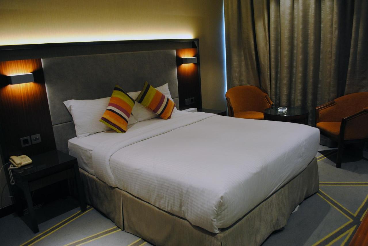 Versailles by Raviz Hotel photo