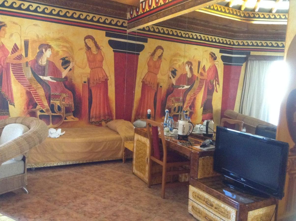 Roman Boutique Hotel photo