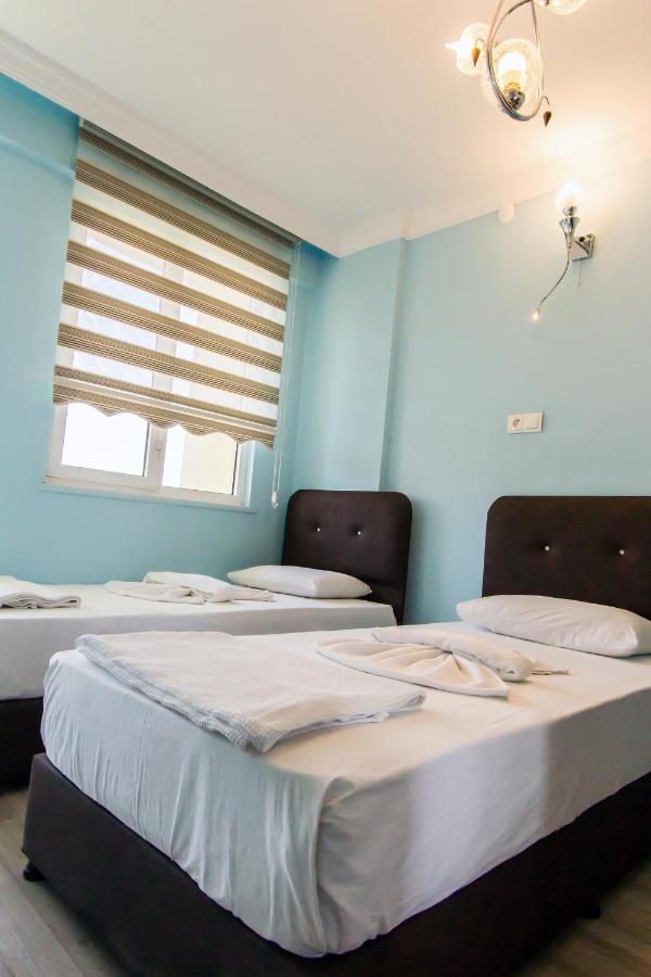 Standard Triple Room with Sea View