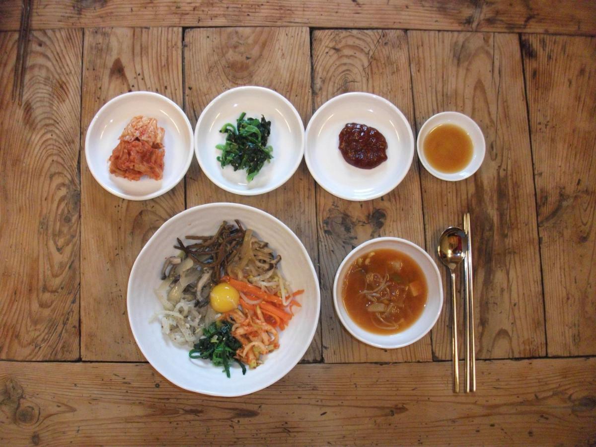 Sophia Hanok Guesthouse - 4