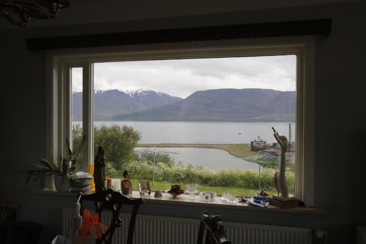 Beach: The Viking Country Club