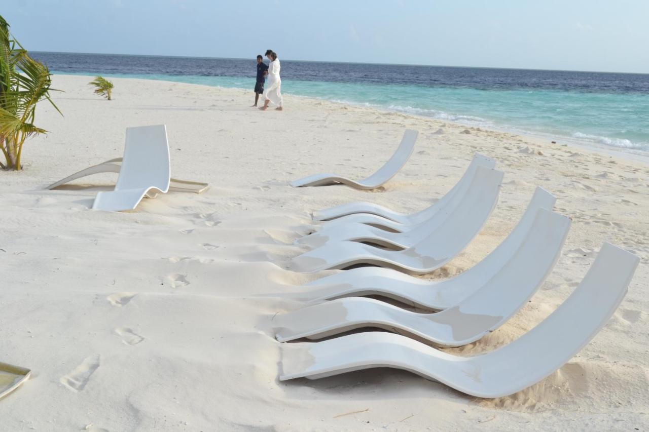 Beach: Fulidhoo Ihaa Lodge