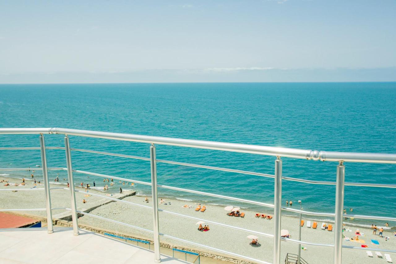 Beach: Kobuleti Pearl Of Sea Hotel & Spa