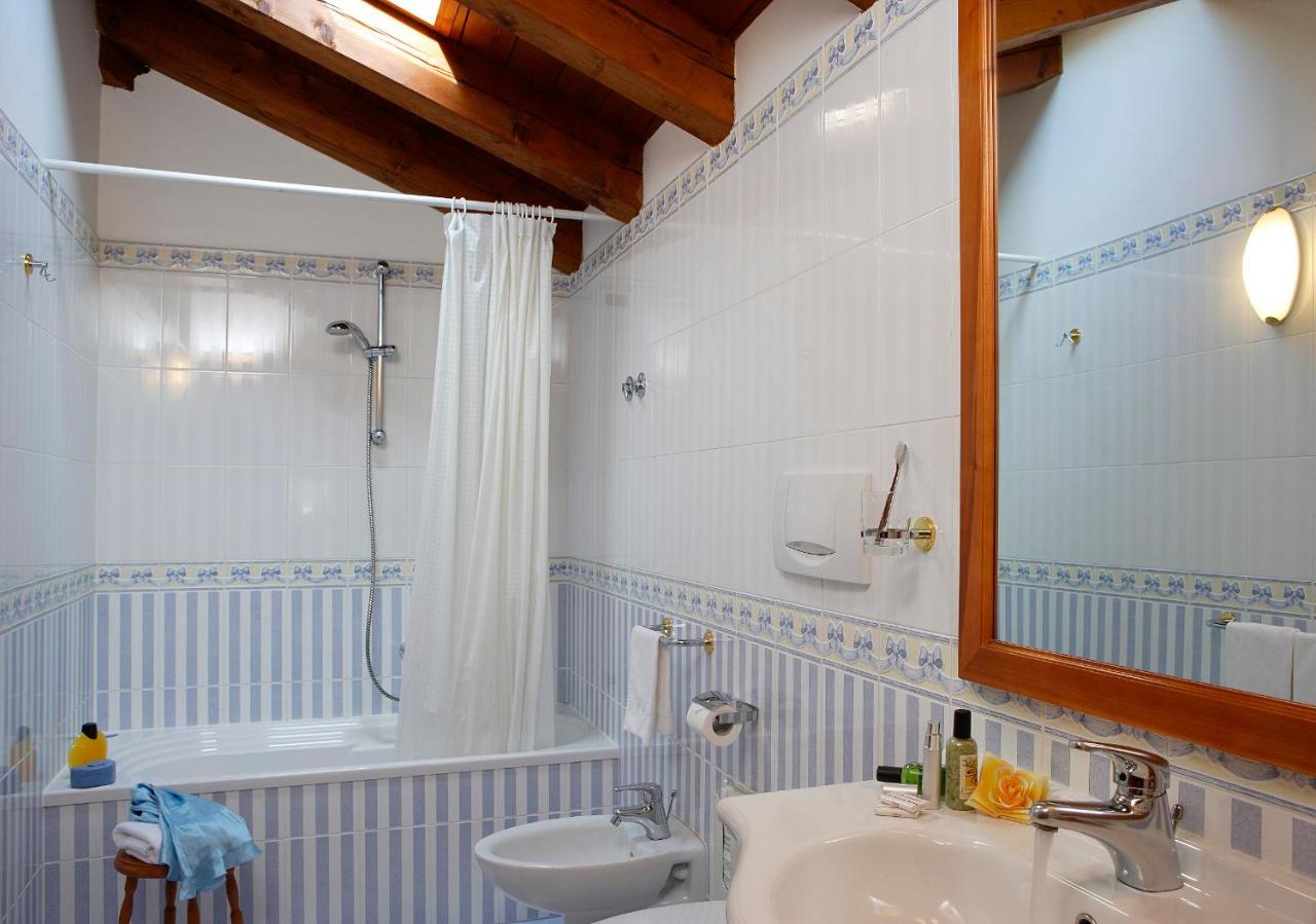 Hotel Antico Moro photo
