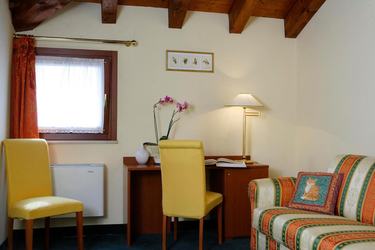 Hotel Antico Moro photo