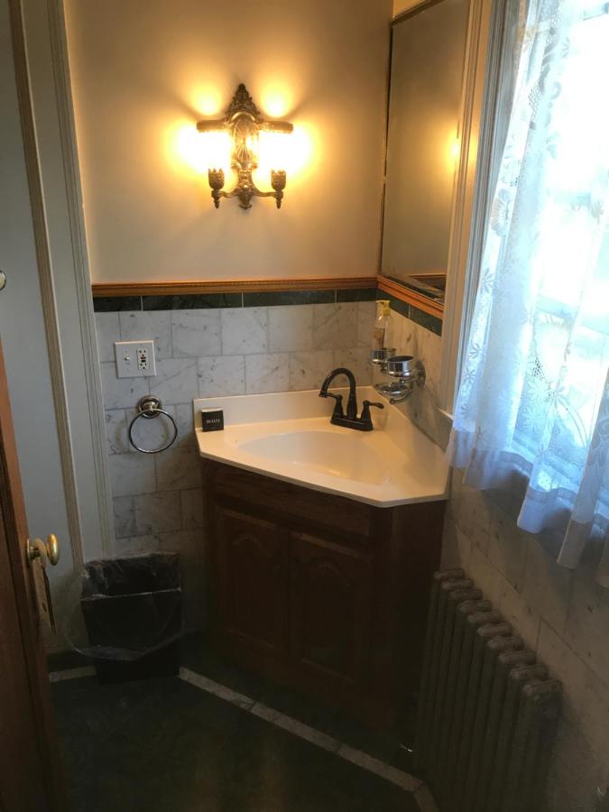 Edgewood Bed & Breakfast — photo 14