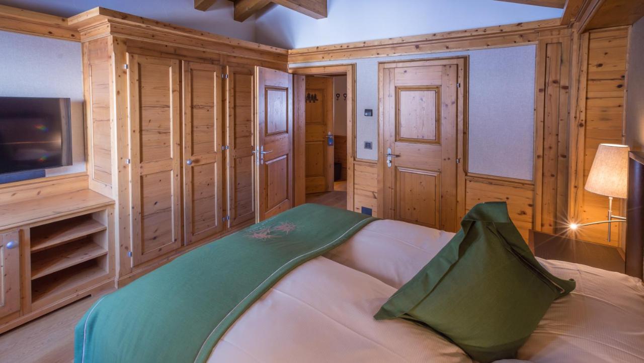 Riffelalp Resort 2222m - Ski-in & Ski-out photo