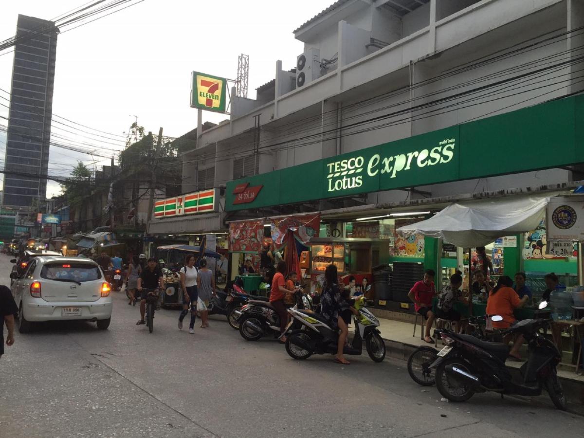 Backpack Station - 2